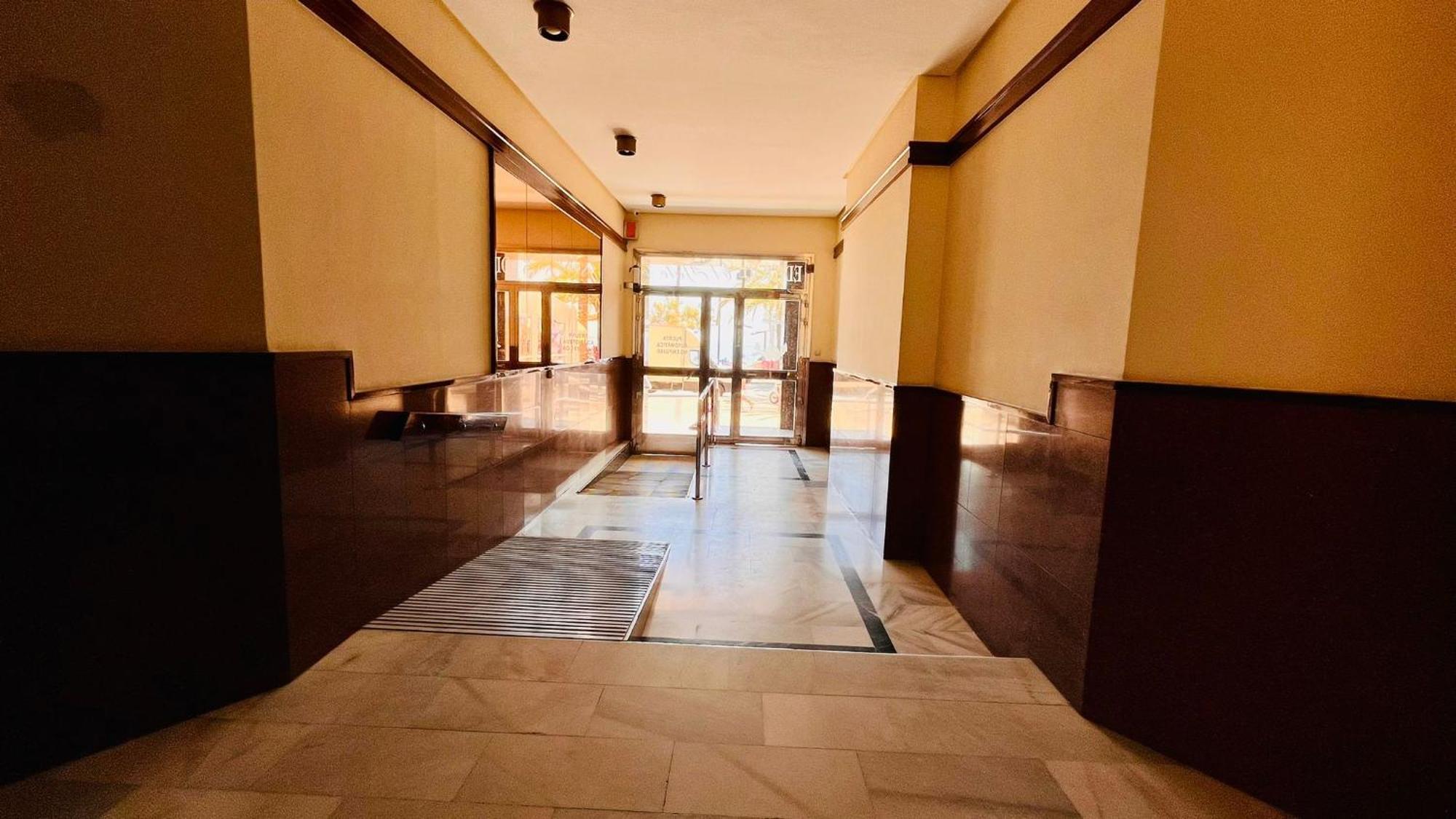 Atico En Yate Iv, Primera Linea Playa Apartment ฟูเอนฮิโรลา ภายนอก รูปภาพ